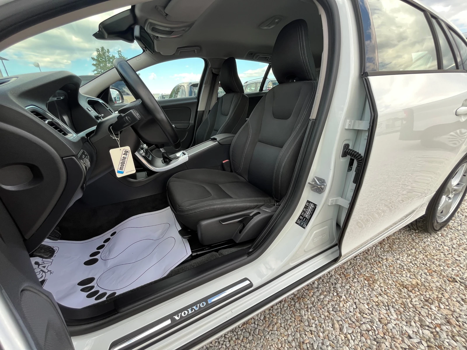 Volvo V60 1.6 D, -116к.с., ЛИЗИНГ, снимка 14 - Автомобили и джипове - 55071223