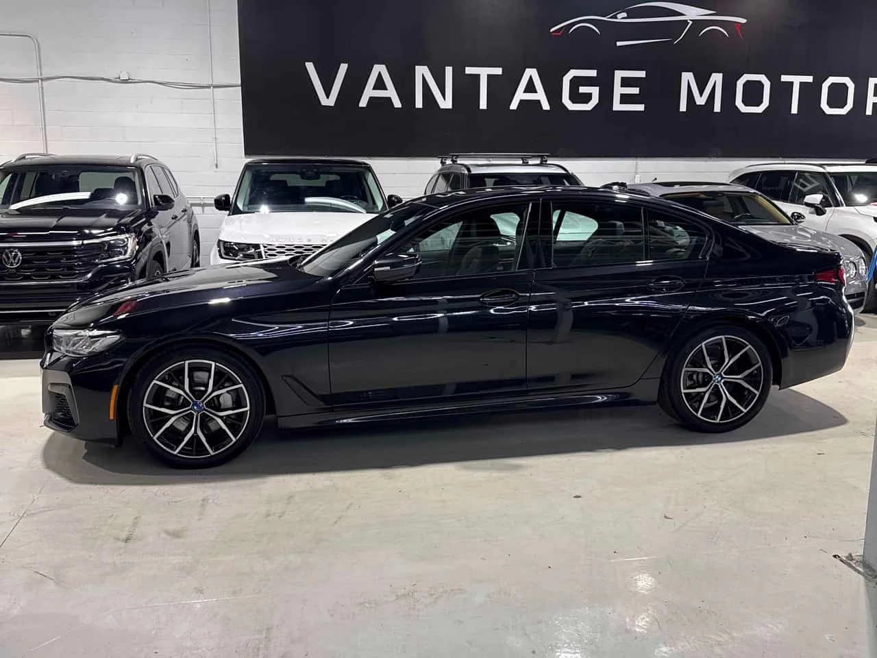 BMW 530 i xDrive/ШИБИДАХ/БЕЗ ИНЦИДЕНТИ, снимка 3 - Автомобили и джипове - 55183596
