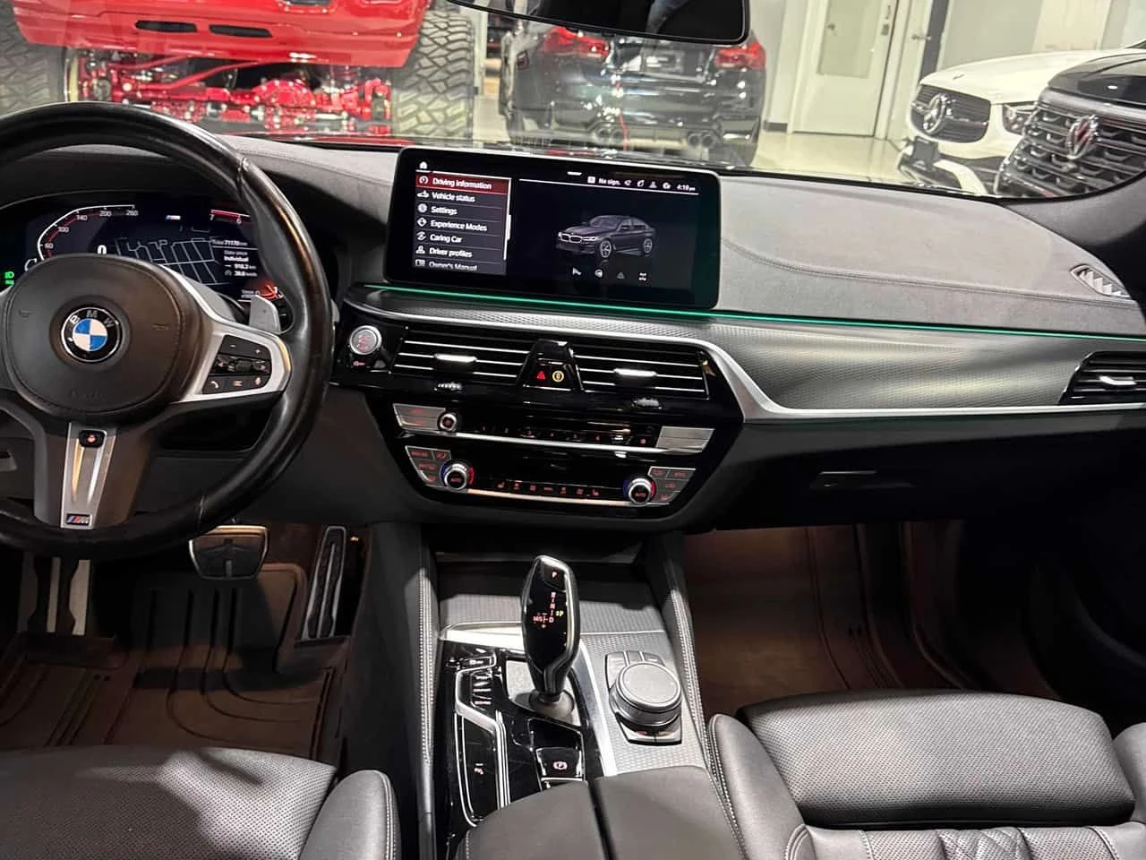 BMW 530 i xDrive/ШИБИДАХ/БЕЗ ИНЦИДЕНТИ, снимка 8 - Автомобили и джипове - 55183596