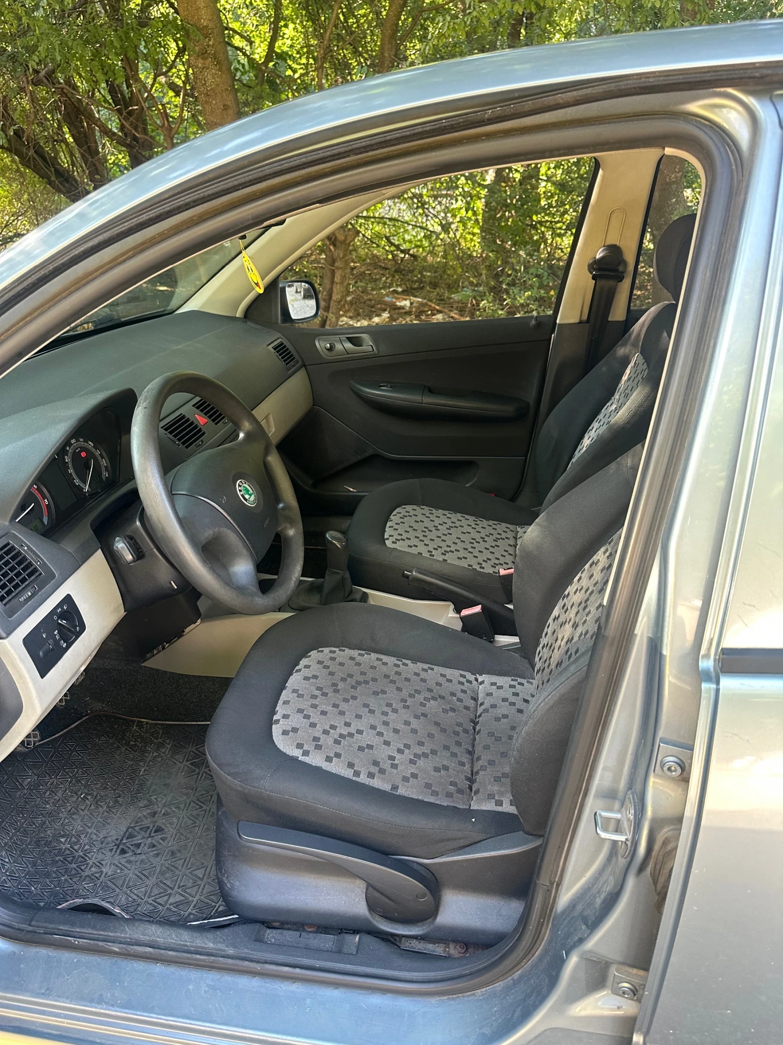 Skoda Fabia    1.2 12V 64 к.с. (47 kW), снимка 8 - Автомобили и джипове - 55513453