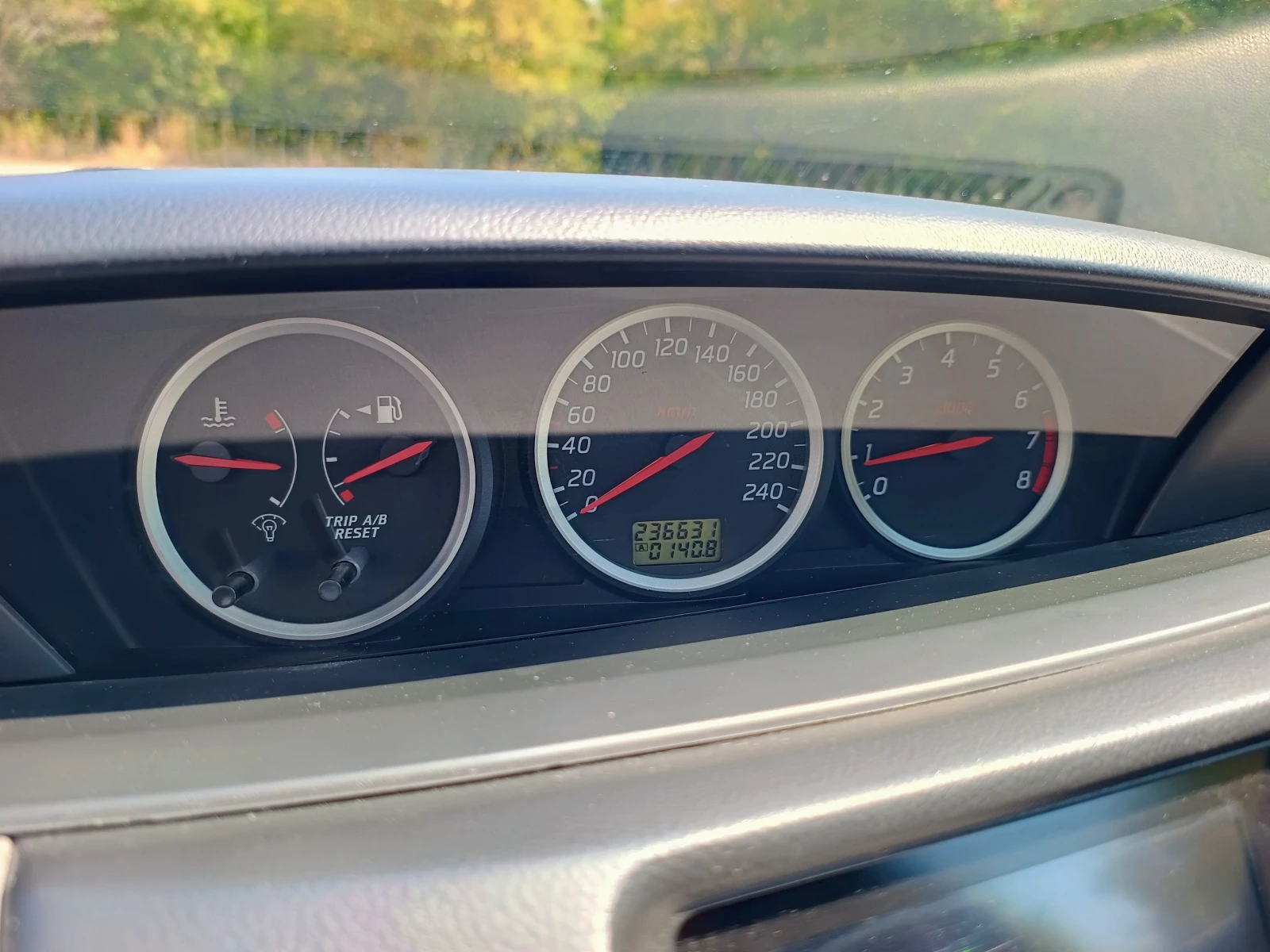 Nissan Primera, снимка 6 - Автомобили и джипове - 55778449