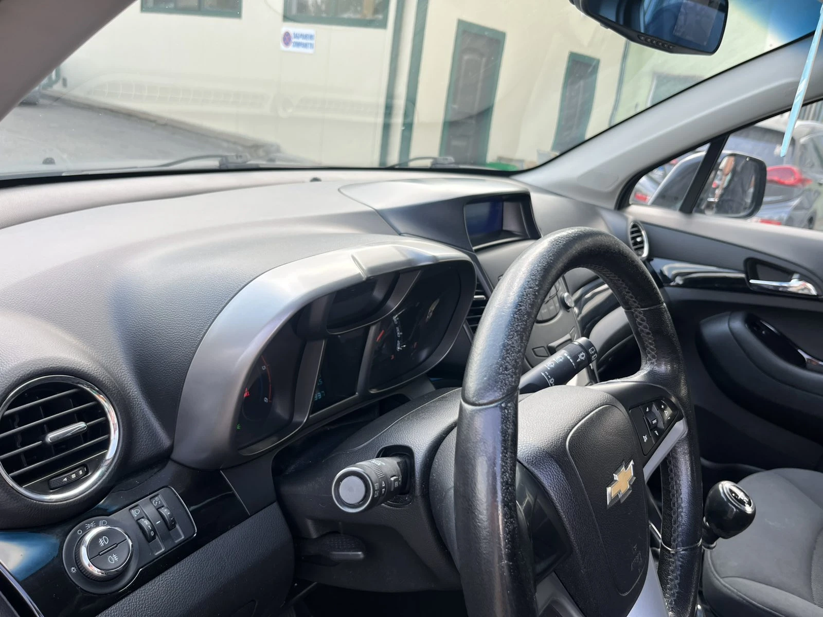 Chevrolet Orlando, снимка 8 - Автомобили и джипове - 56004338