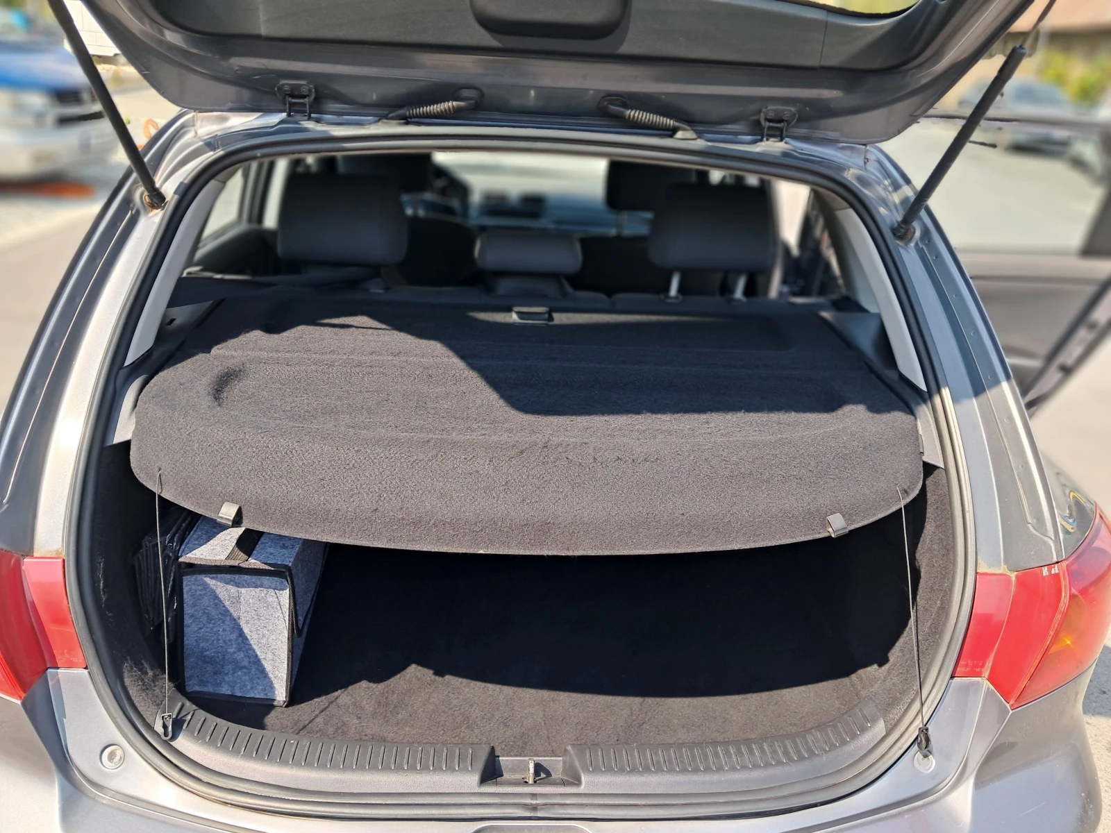 Mazda 3, снимка 10 - Автомобили и джипове - 56033512