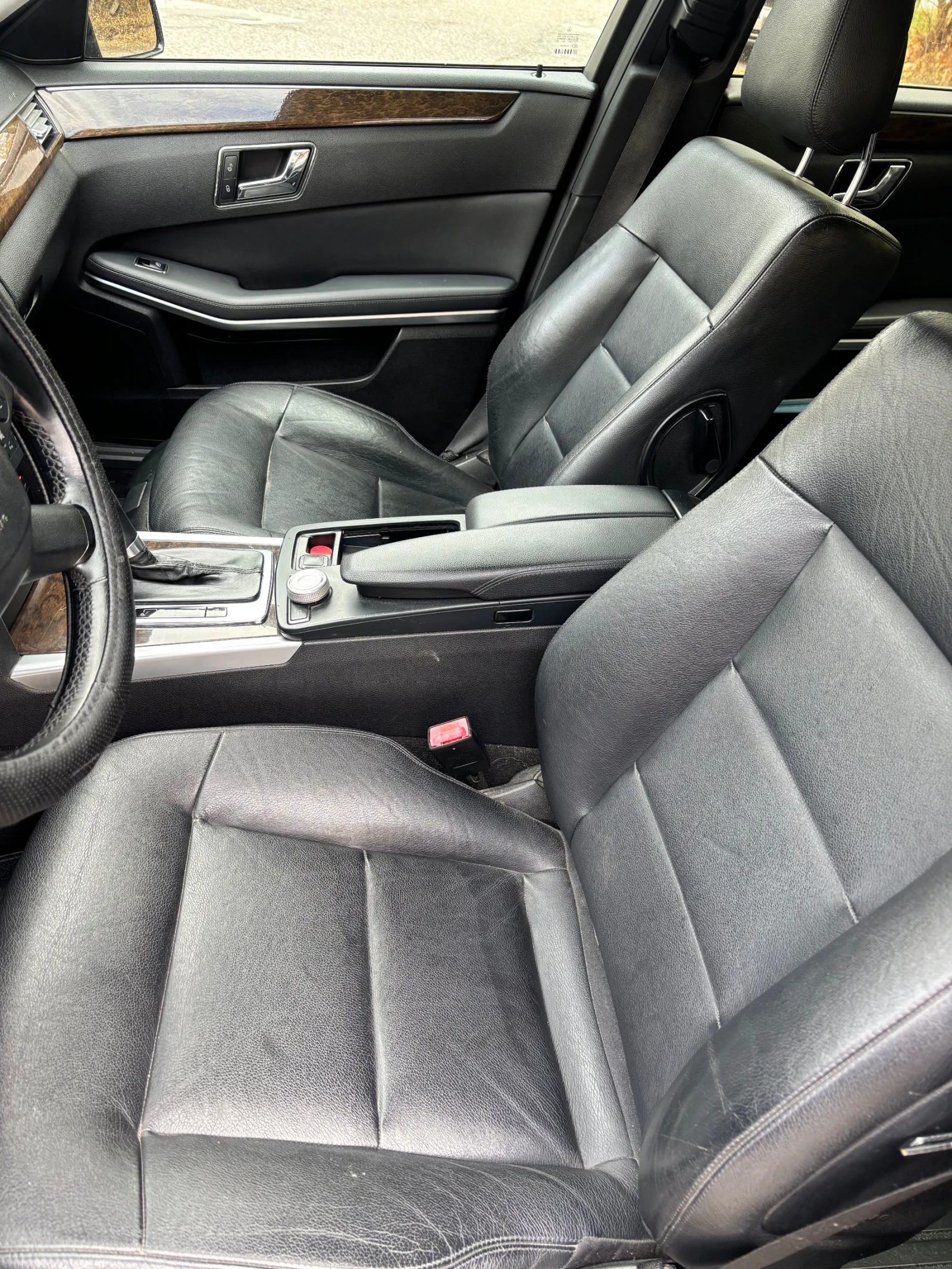 Mercedes-Benz E 220, снимка 7 - Автомобили и джипове - 56713057