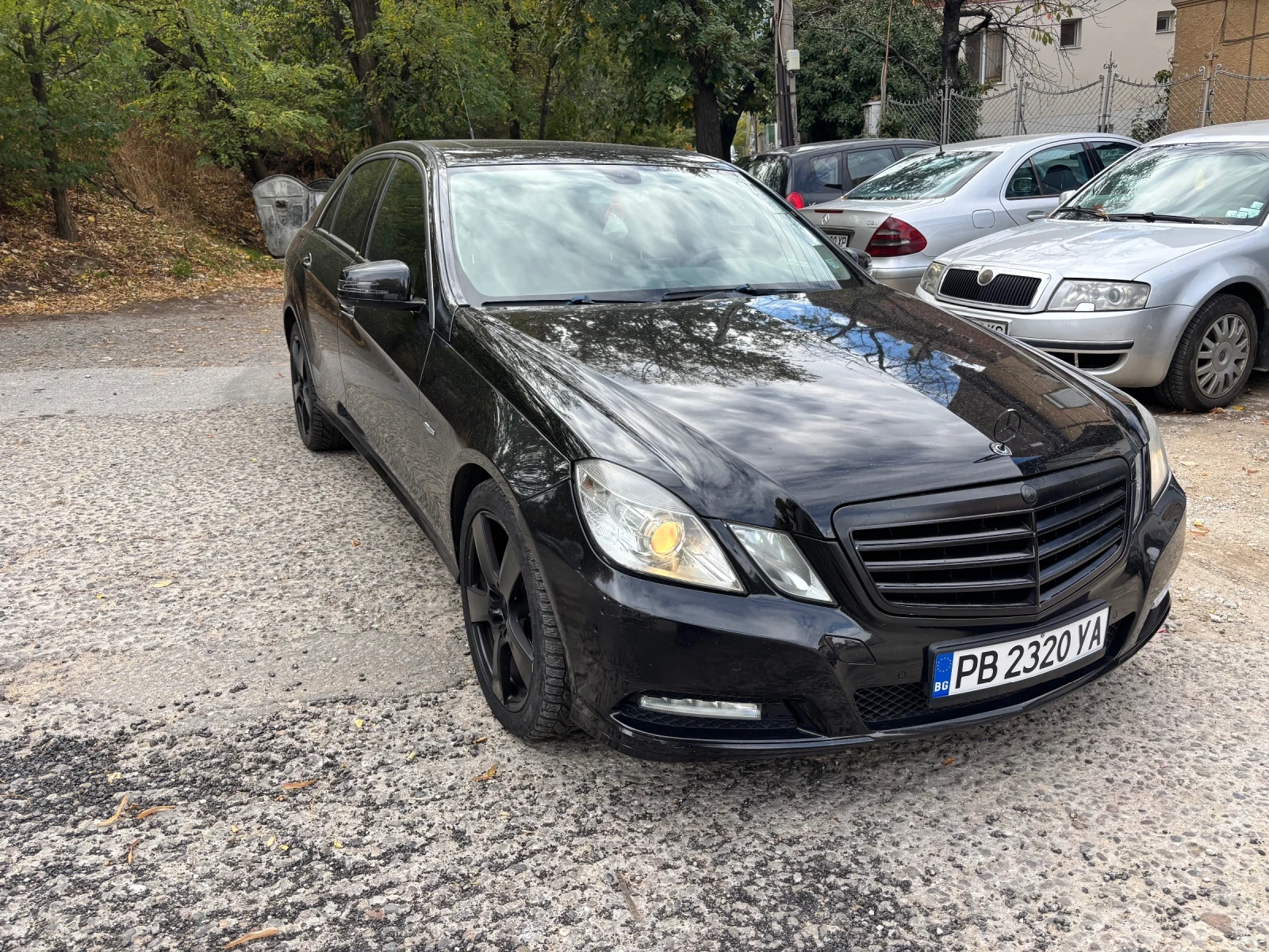 Mercedes-Benz E 220, снимка 5 - Автомобили и джипове - 56713057