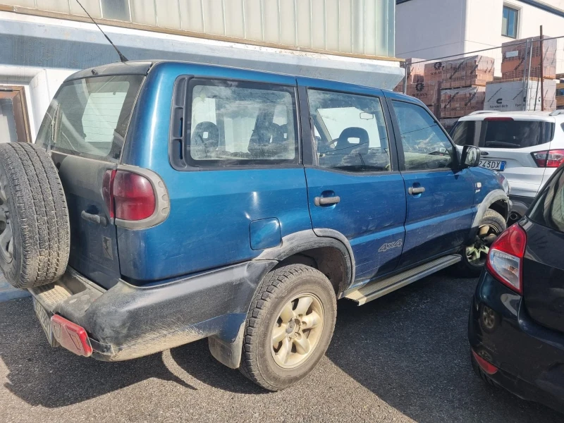 Nissan Terrano 2.7TD 125kc, снимка 5 - Автомобили и джипове - 47667481