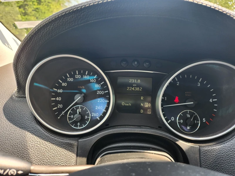 Mercedes-Benz GL 320 4 matik, снимка 15 - Автомобили и джипове - 51352466