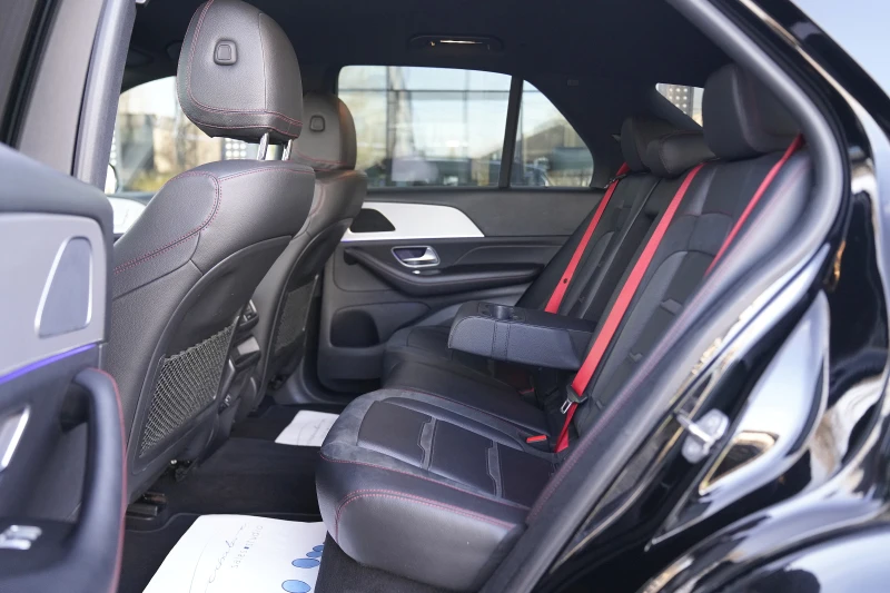 Mercedes-Benz GLE 53 4MATIC + AMG EQ Boost Night Package, снимка 11 - Автомобили и джипове - 52483489