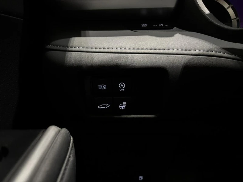 Toyota Highlander * XSE * CARFAX * БЕЗ ПЪРВОНАЧАЛНА ВНОСКА, снимка 16 - Автомобили и джипове - 52937624