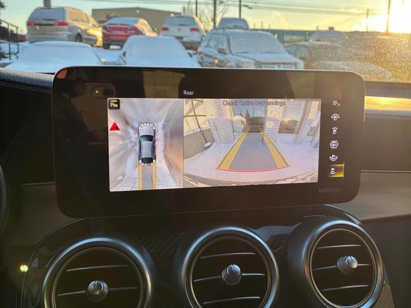 Mercedes-Benz GLC 43 AMG 2022 * CARFAX * БЕЗ ПЪРВОНАЧАЛНА ВНОСКА, снимка 12 - Автомобили и джипове - 53021318