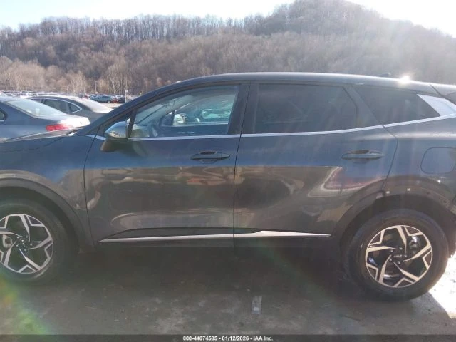 Kia Sportage LX, снимка 8 - Автомобили и джипове - 53507426