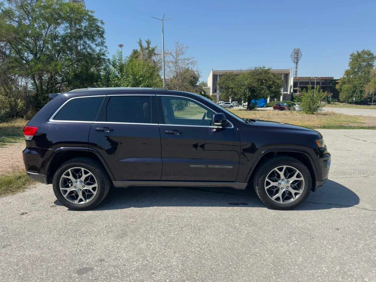 Jeep Grand cherokee  - изображение 3