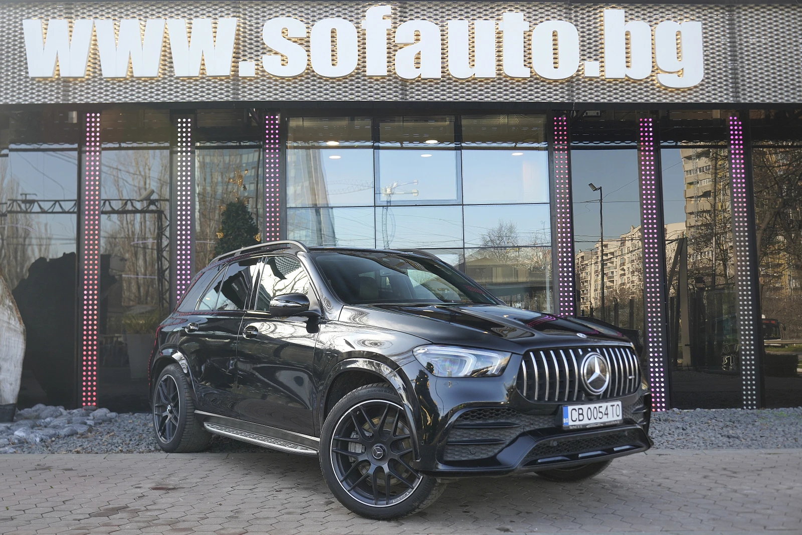 Mercedes-Benz GLE 53 4MATIC + AMG EQ Boost Night Package - изображение 3