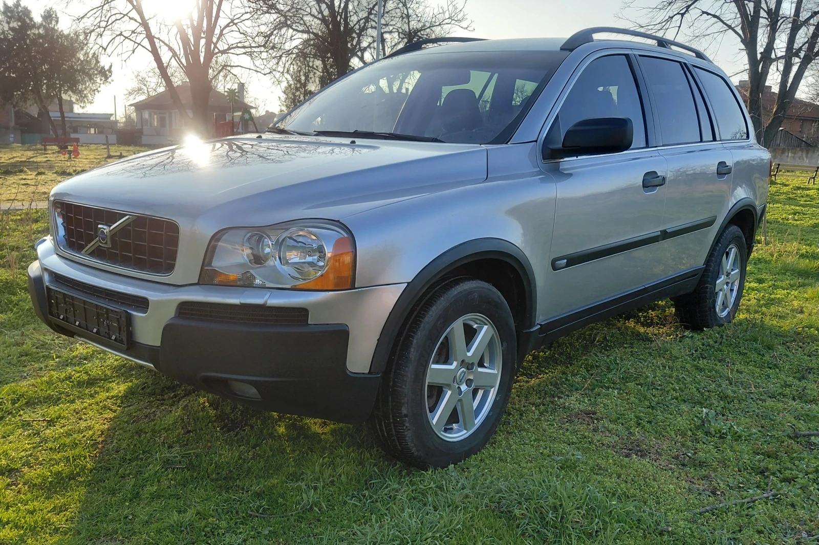 Volvo Xc90 2.4 D5/РЪЧНИ СКОРОСТИ/НОВ ВНОС - изображение 3