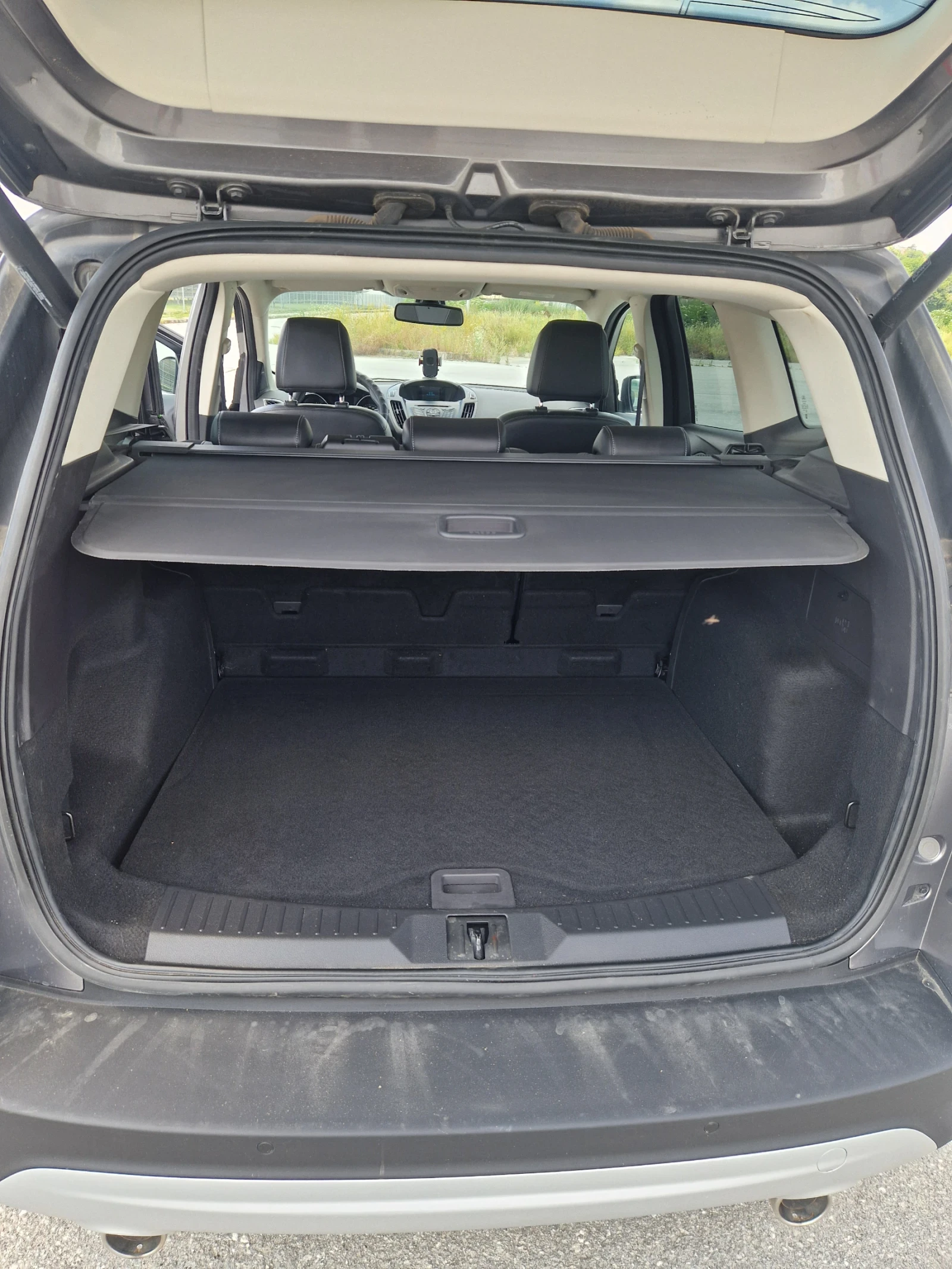 Ford Kuga 2.0 TDCi , снимка 9 - Автомобили и джипове - 55169567