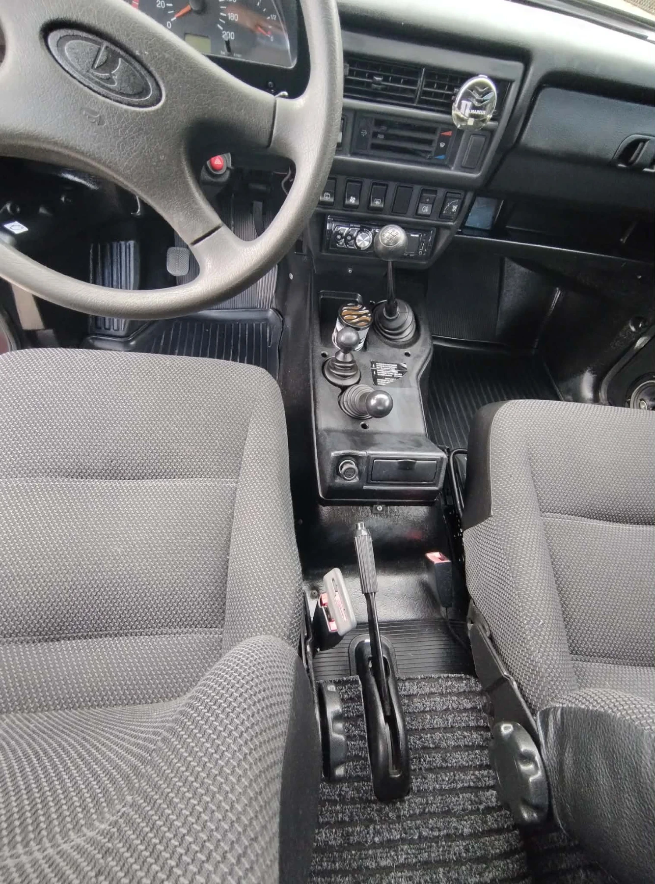 Lada Niva, снимка 15 - Автомобили и джипове - 55396974