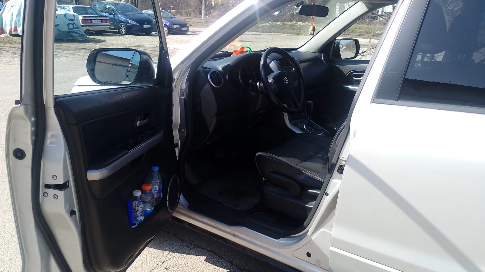Suzuki Grand vitara 2.4i, снимка 15 - Автомобили и джипове - 55590744