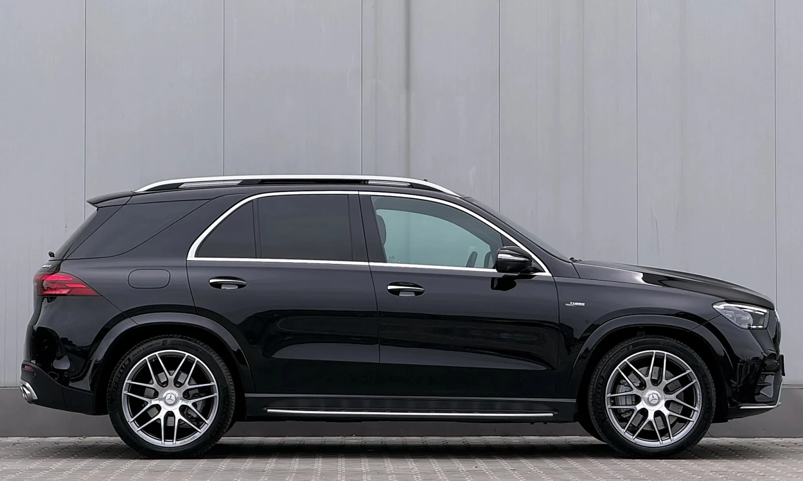 Mercedes-Benz GLE 53 4MATIC + AMG , снимка 3 - Автомобили и джипове - 56001849