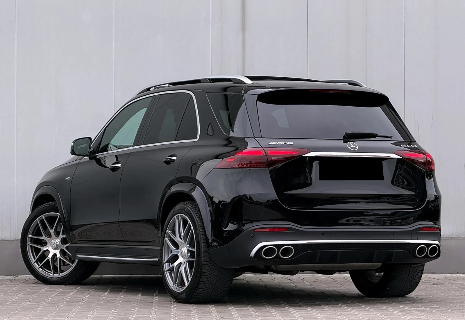 Mercedes-Benz GLE 53 4MATIC + AMG , снимка 2 - Автомобили и джипове - 56001849