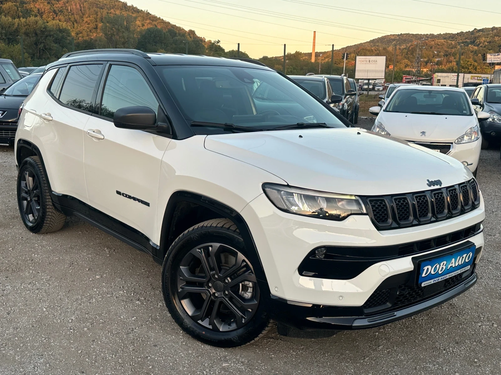 Jeep Compass 4XE-PLUG-IN-HYBRID-4x4-ДИСТРОНИК-КАМЕРА-САМОПАРКИР, снимка 8 - Автомобили и джипове - 56011500