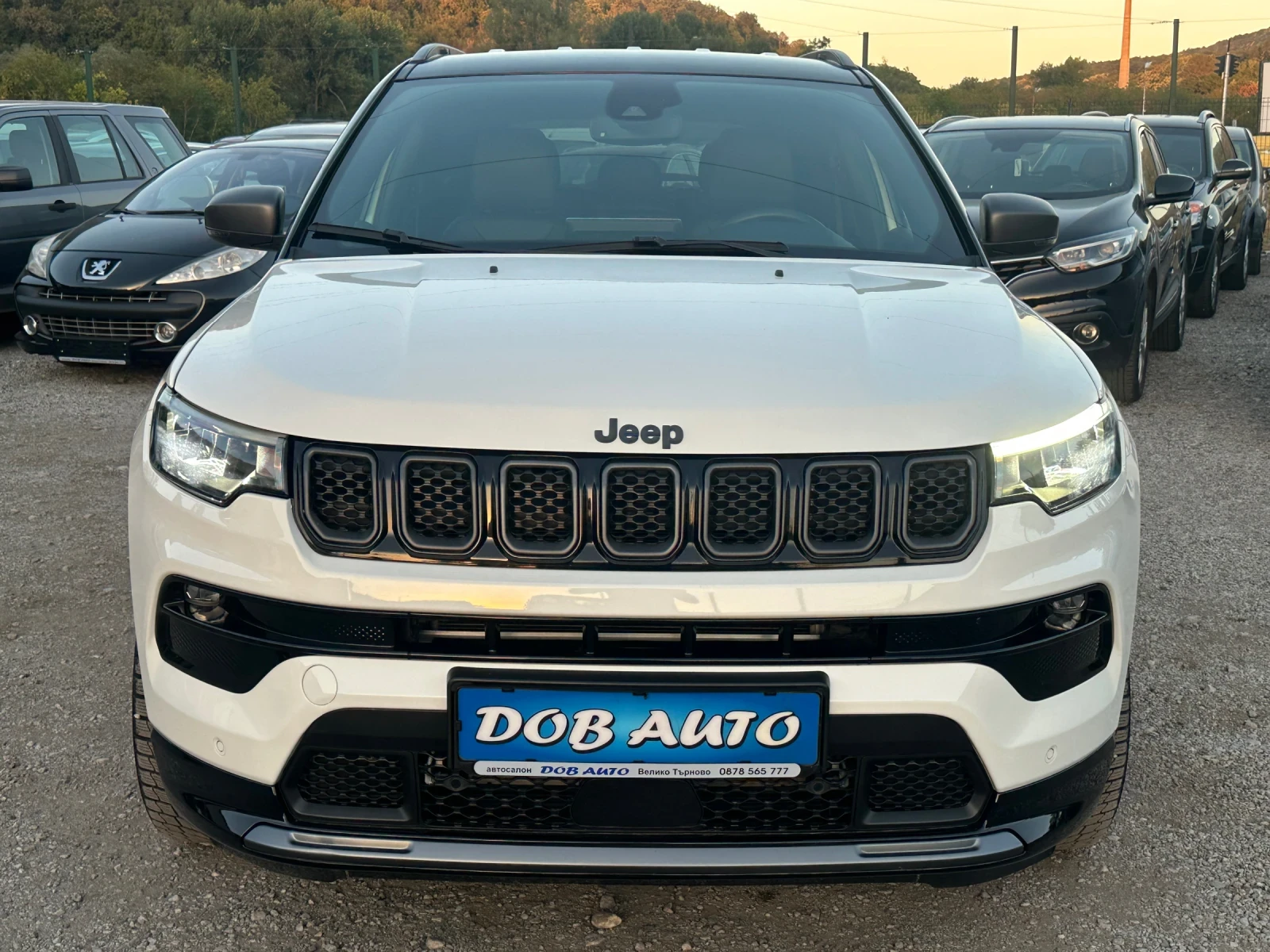 Jeep Compass 4XE-PLUG-IN-HYBRID-4x4-ДИСТРОНИК-КАМЕРА-САМОПАРКИР, снимка 2 - Автомобили и джипове - 56011500