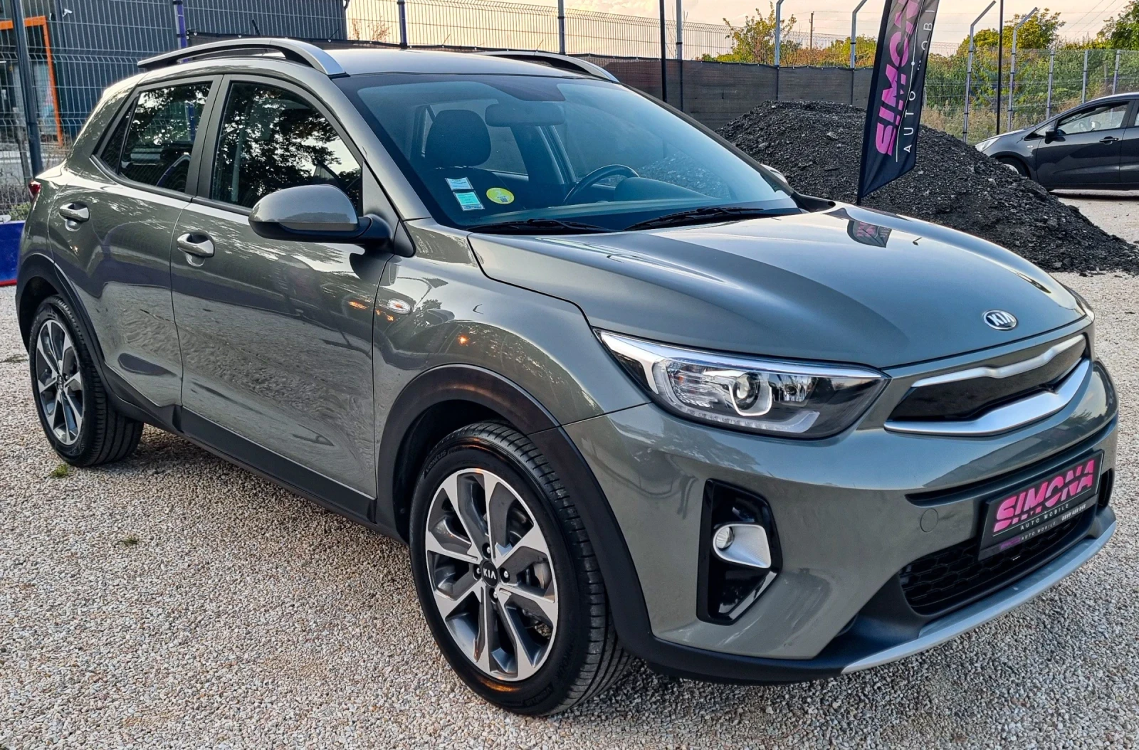 Kia Stonic 1.6CRDI  Active, снимка 2 - Автомобили и джипове - 56144819