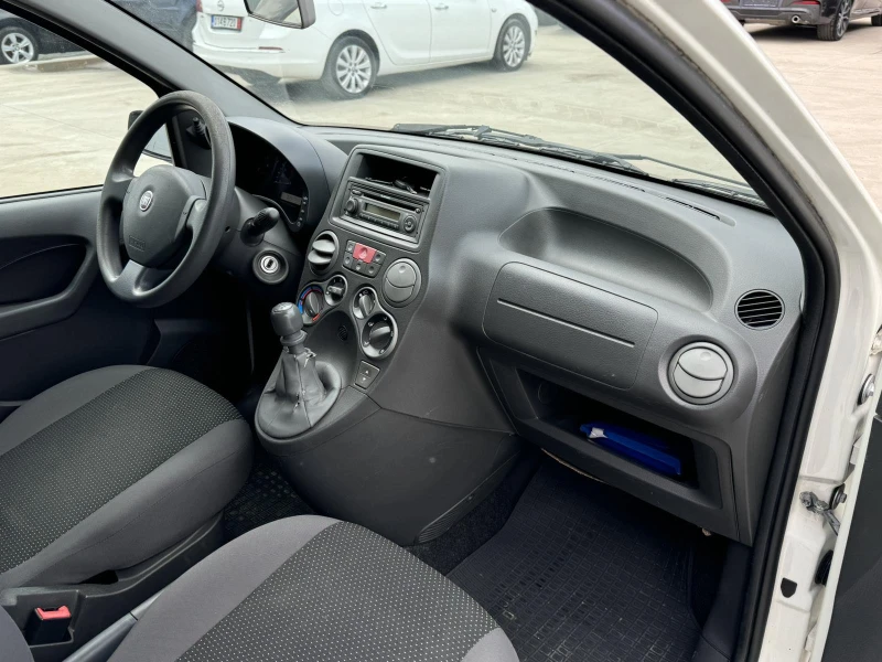 Fiat Panda 1.2* 60ps* ТОВАРНА* КЛИМАТИК, снимка 10 - Бусове и автобуси - 48973602