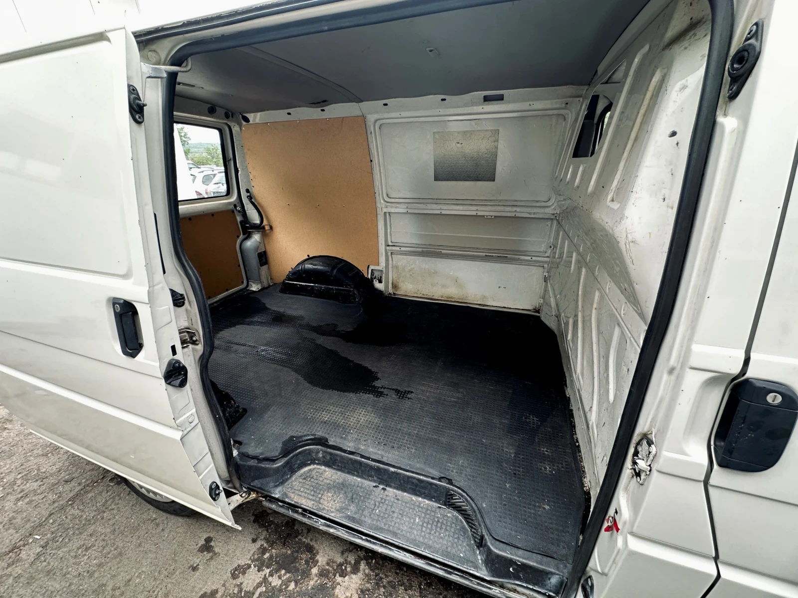 VW T4 2.5TDI, снимка 14 - Бусове и автобуси - 54458094