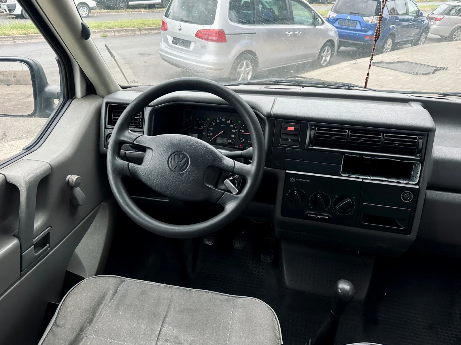 VW T4 2.5TDI, снимка 7 - Бусове и автобуси - 54458094