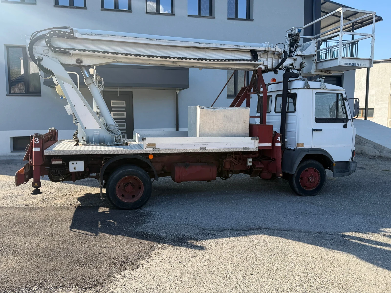 Автовишка Iveco 6510, снимка 5 - Индустриална техника - 56012745