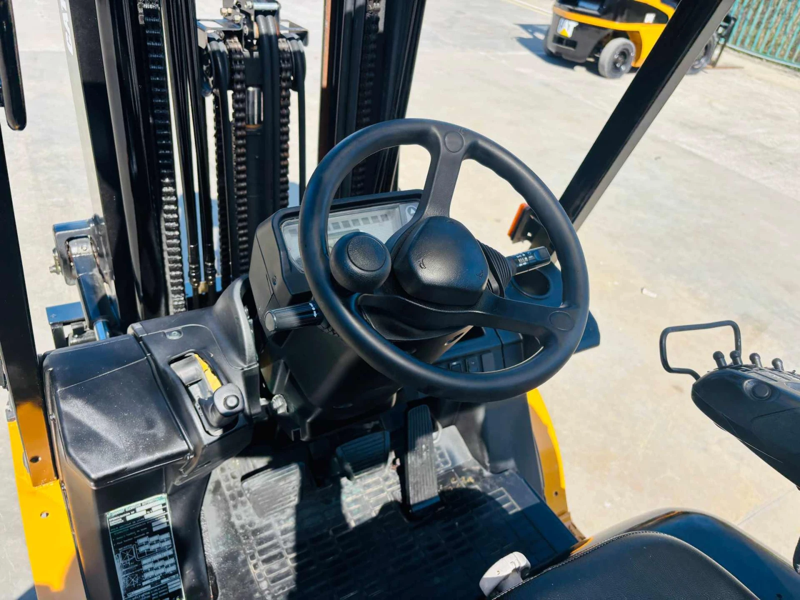 ������� Cat ������� ���������� � ������� ���������� | Mobile.bg � ����������� 9