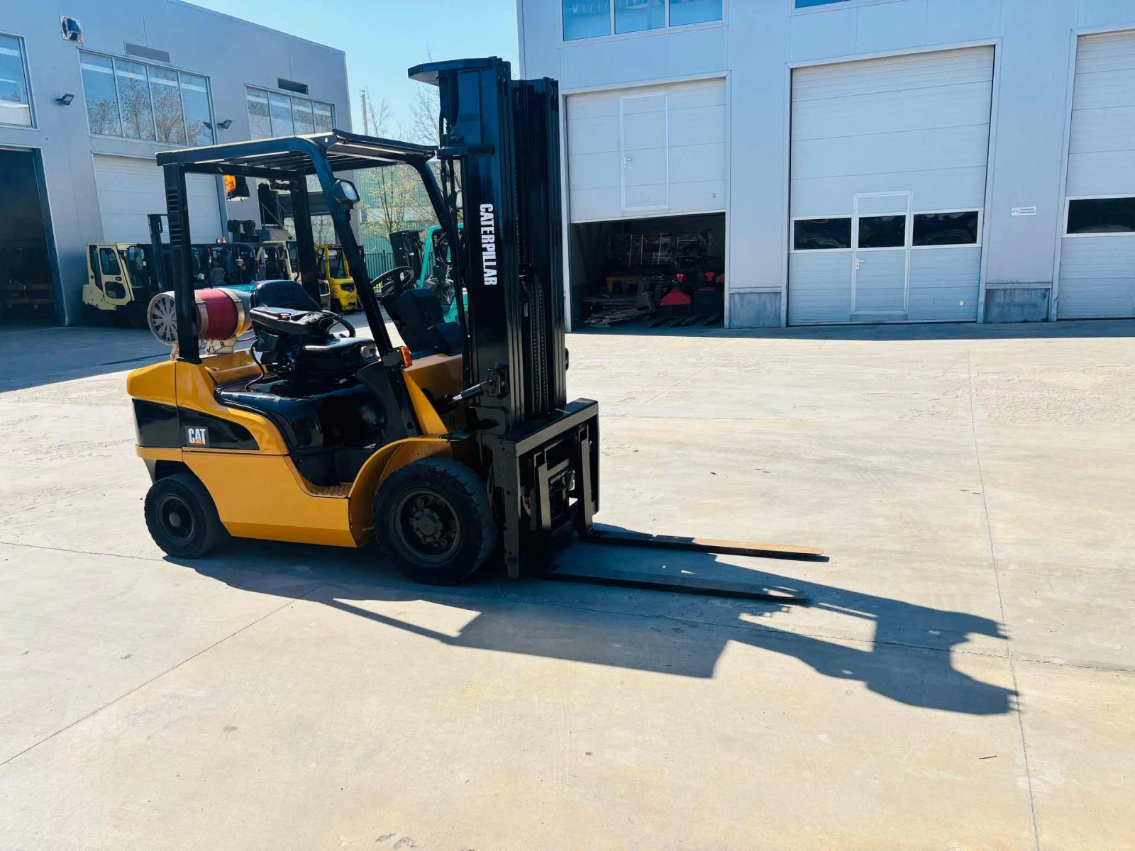 ������� Cat ������� ���������� � ������� ���������� | Mobile.bg � ����������� 5