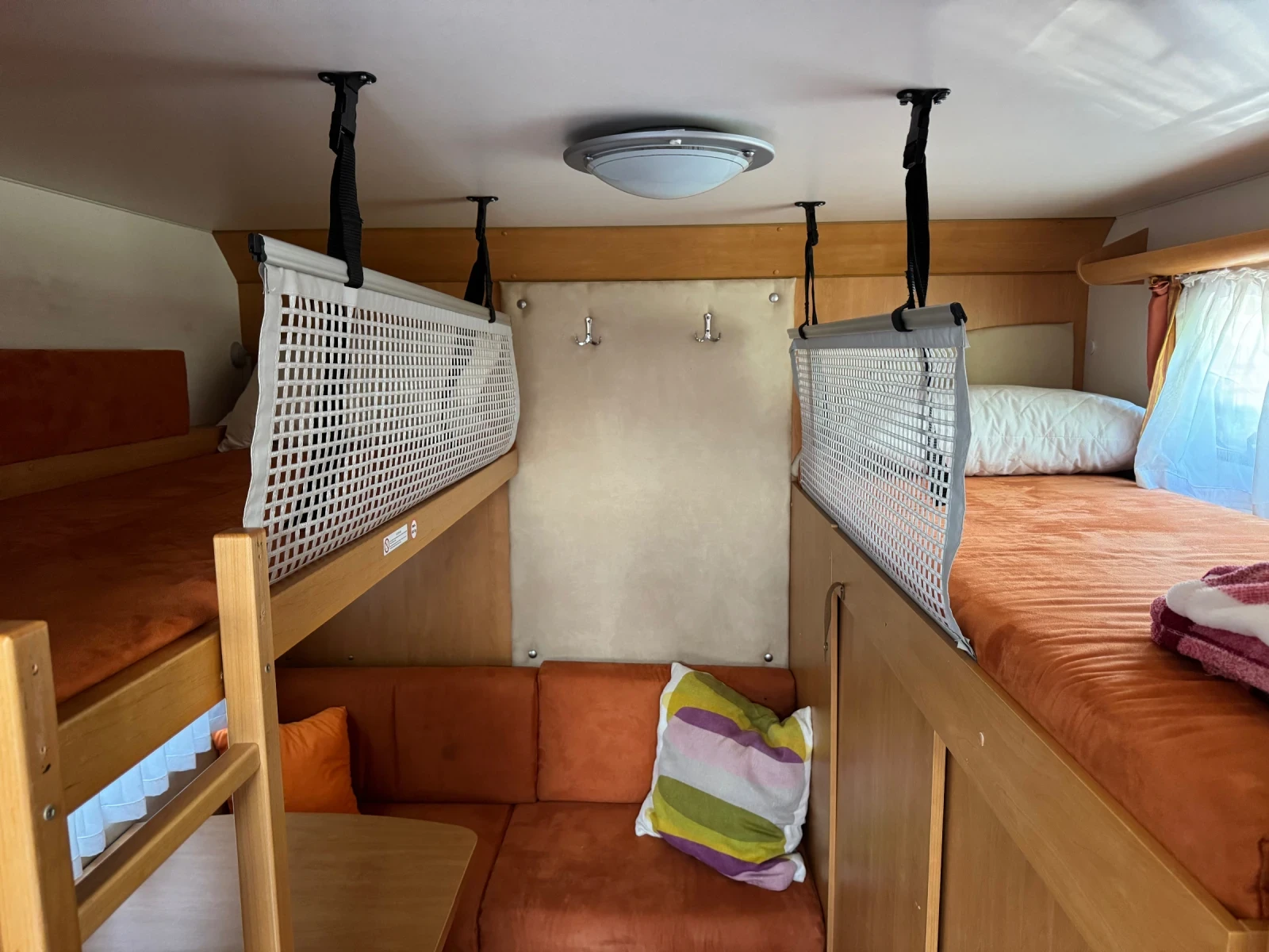  Knaus   520 | Mobile.bg   13