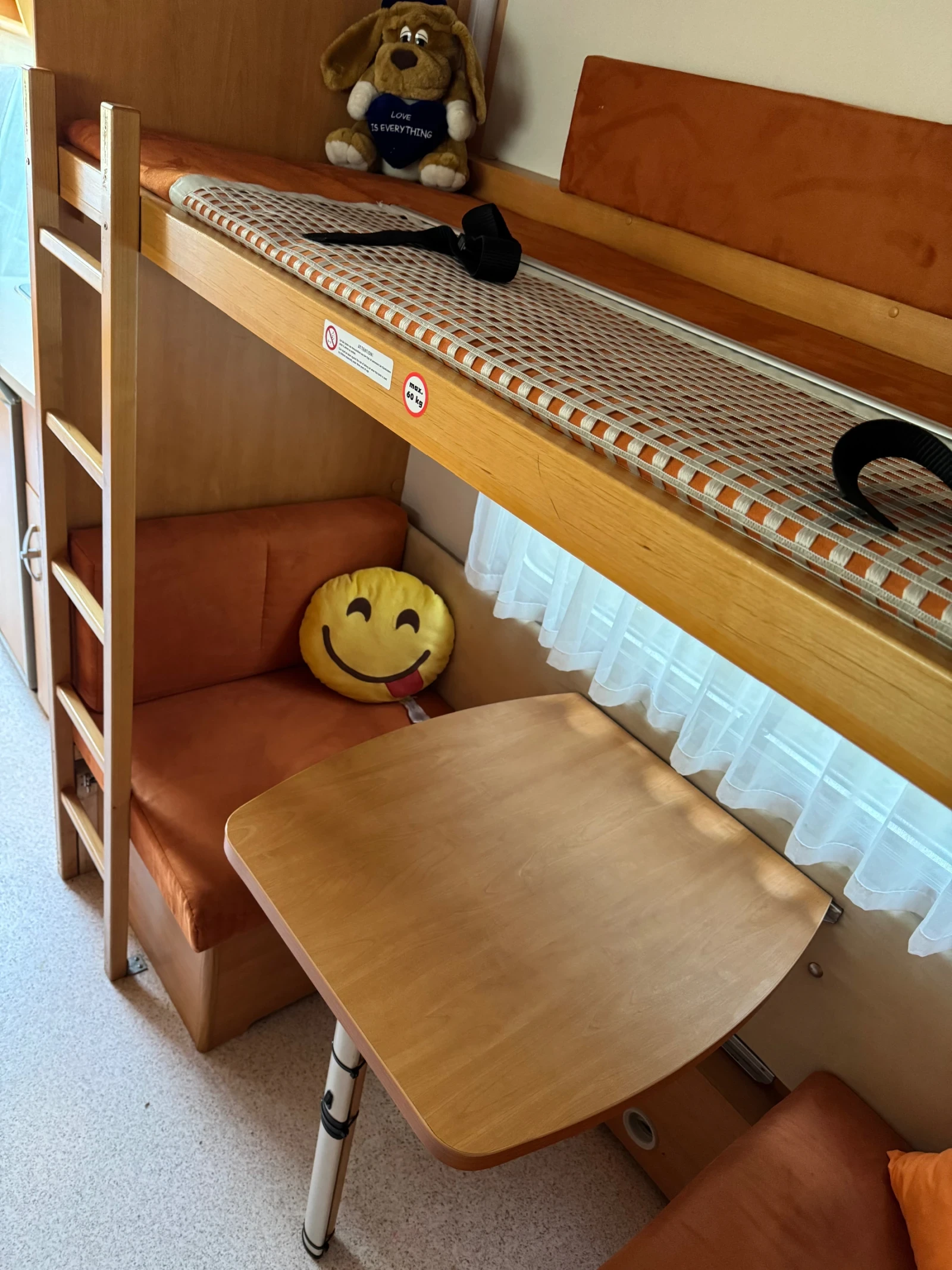  Knaus   520 | Mobile.bg   16