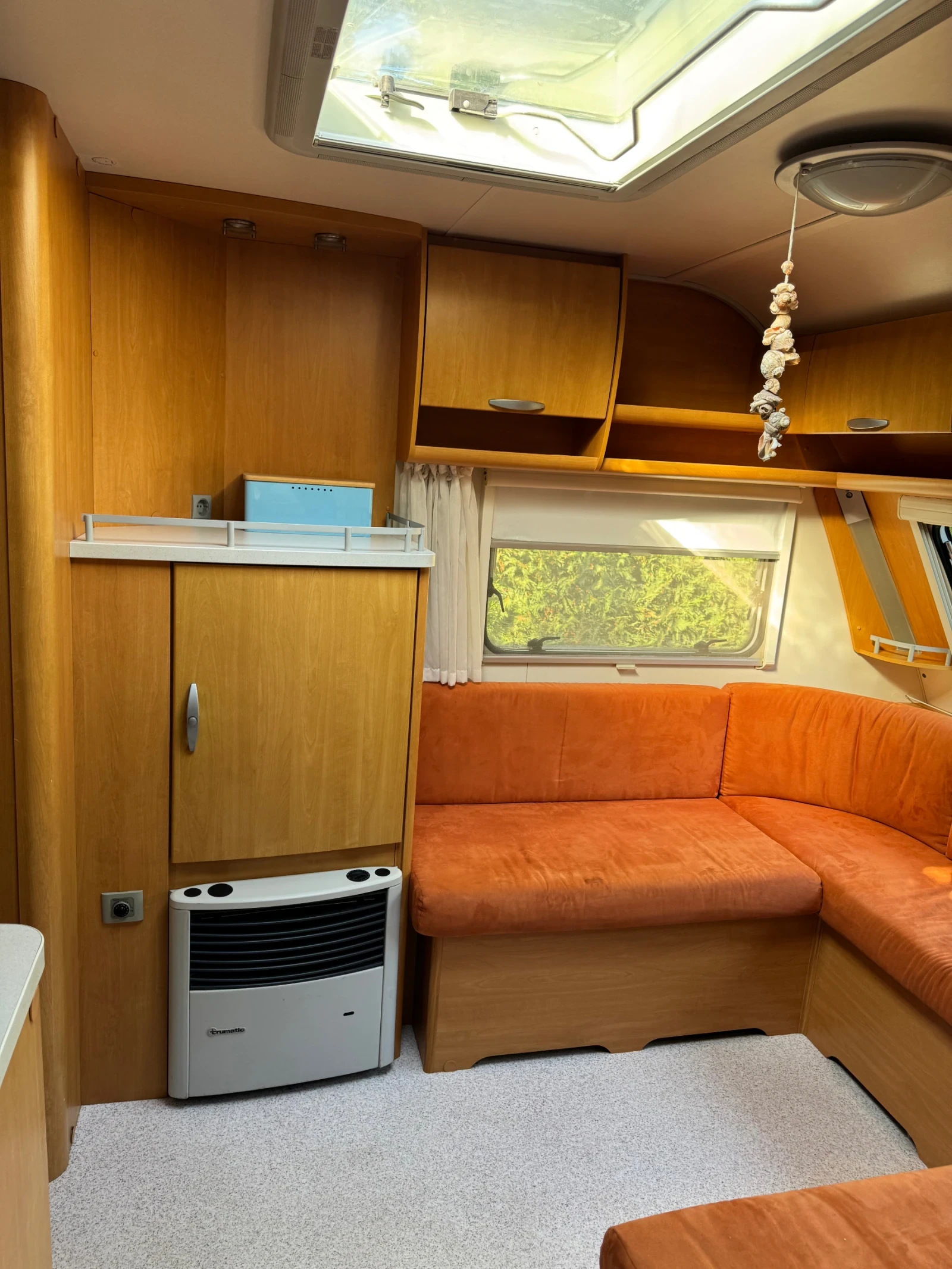  Knaus   520 | Mobile.bg   17