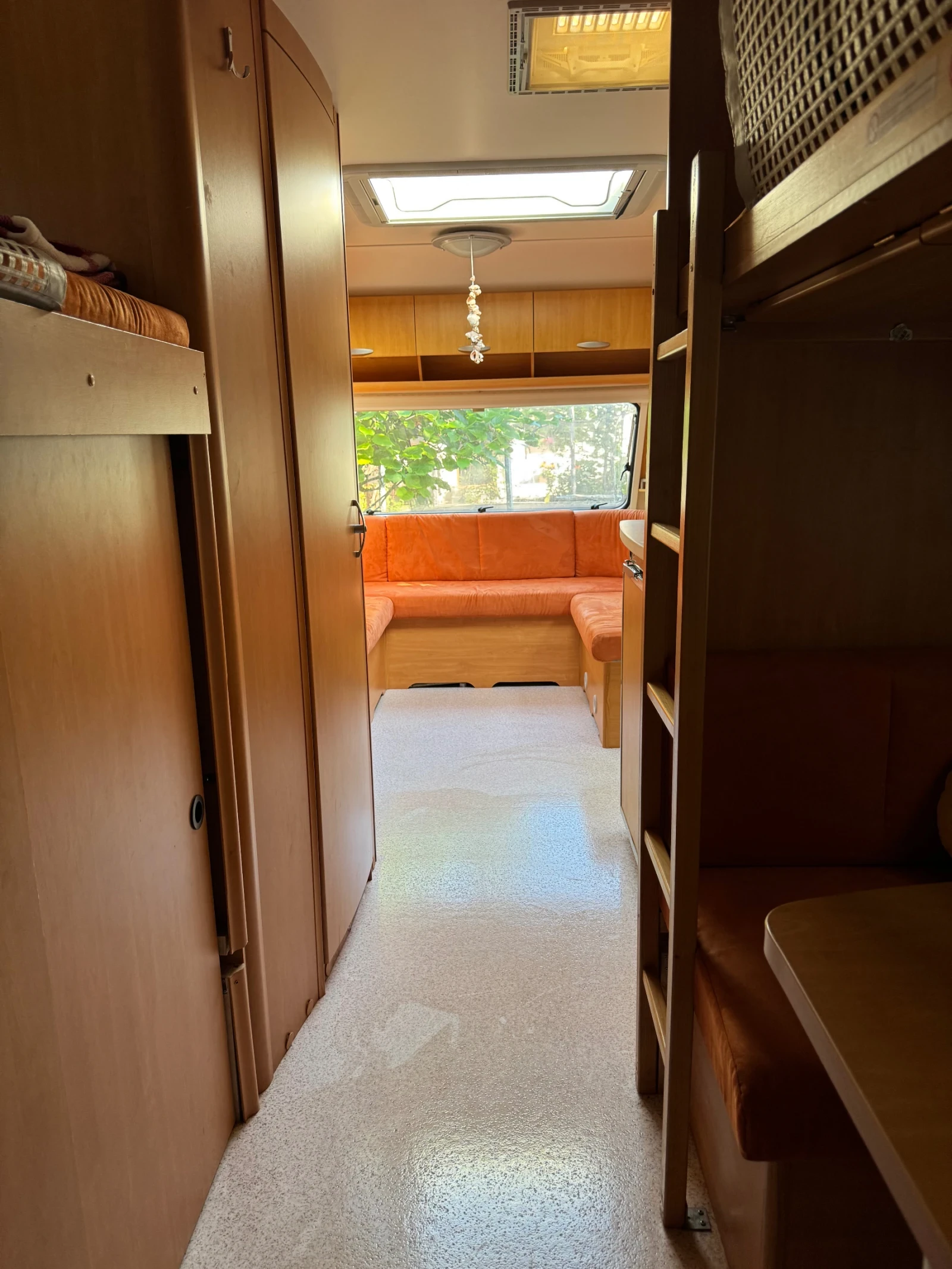  Knaus   520 | Mobile.bg   15