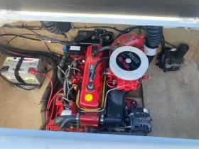 Моторна яхта Glastron 175 bowrider, снимка 15