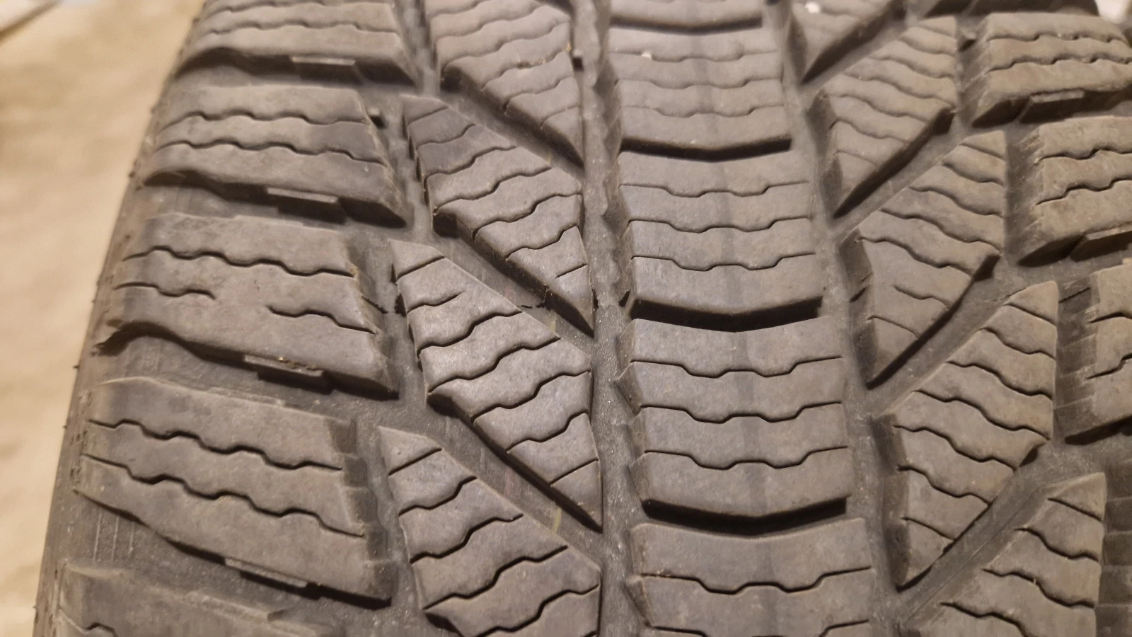 ���� 235/55R18 | Mobile.bg � ����������� 3