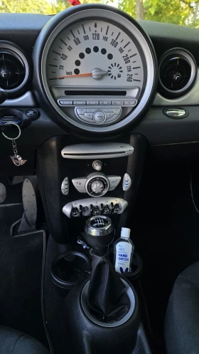 Mini One 1.4i, 94к.с., 6 скорости, снимка 9