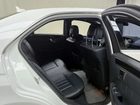 Mercedes-Benz E 220, снимка 12
