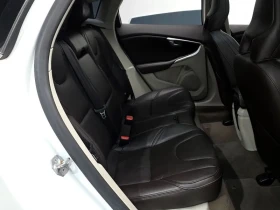Volvo V40, снимка 12