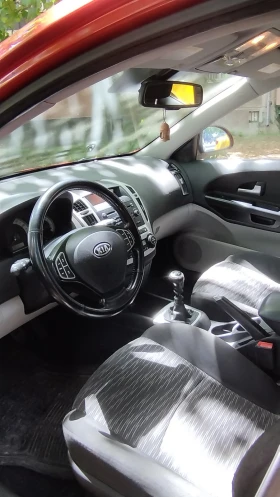 Kia Ceed, снимка 9