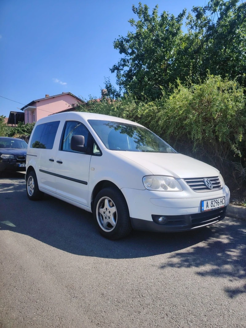 VW Caddy 1.9 tdi, снимка 2 - Автомобили и джипове - 46408956