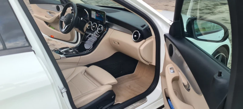 Mercedes-Benz C 300 C 300 d, снимка 7 - Автомобили и джипове - 47909188