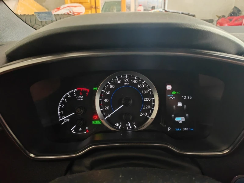 Toyota Corolla Hybrid 41500 Toyota relax гаранция, снимка 7 - Автомобили и джипове - 48558997