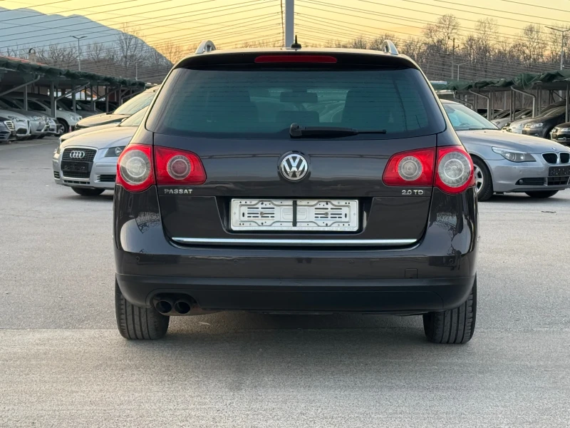 VW Passat 2.0TDI АВТОМАТ ИТАЛИЯ, снимка 5 - Автомобили и джипове - 48987950