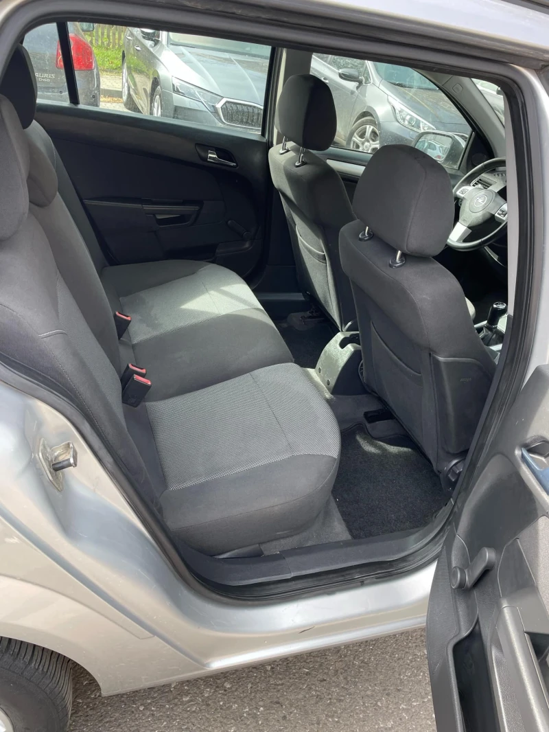 Opel Astra, снимка 16 - Автомобили и джипове - 51463076