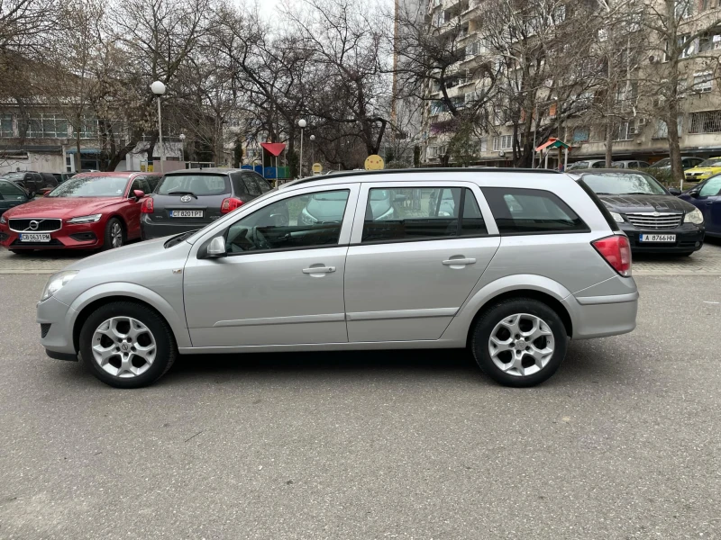 Opel Astra, снимка 3 - Автомобили и джипове - 51463076