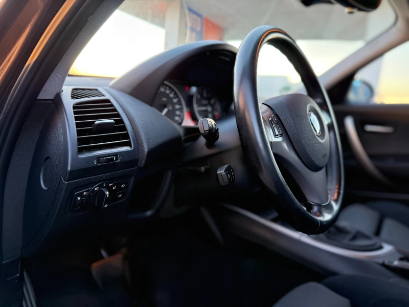 BMW 120 Auto/Recaro/Подгрев, снимка 10 - Автомобили и джипове - 52851375