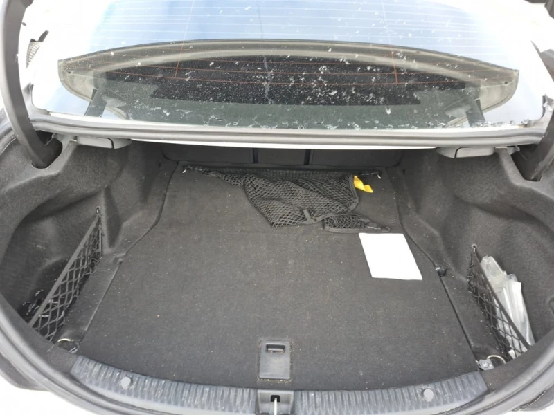 Mercedes-Benz C 300 * CARFAX * БЕЗ ПЪРВОНАЧАЛНА ВНОСКА, снимка 14 - Автомобили и джипове - 52951913